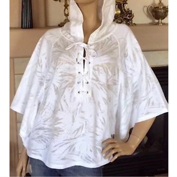 Victoria's Secret Other - Victoria's Secret poncho